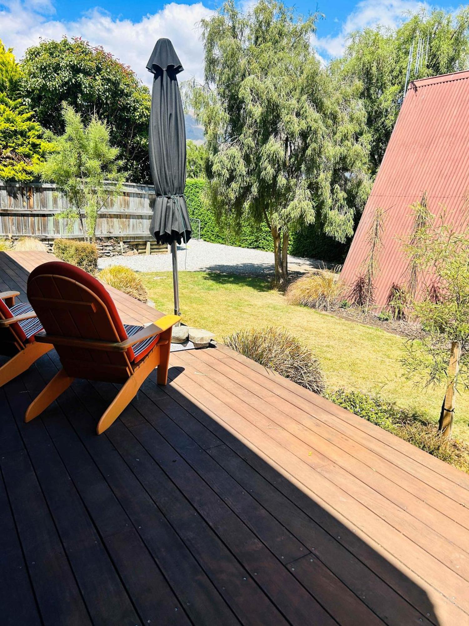 Modern Kowhai Cottage Wanaka Exterior foto